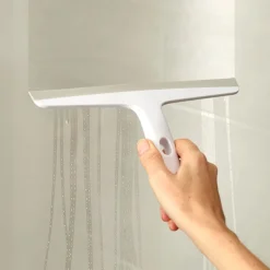 Joseph Joseph EasyStore Slimline Shower Squeegee -Villeroy Shop 70560 d1