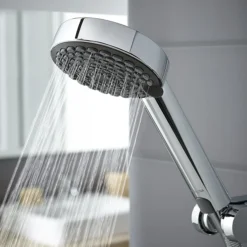 Aqualisa - Lumi Electric Shower With Adjustable Head - Chrome -Villeroy Shop lme8501 d4n